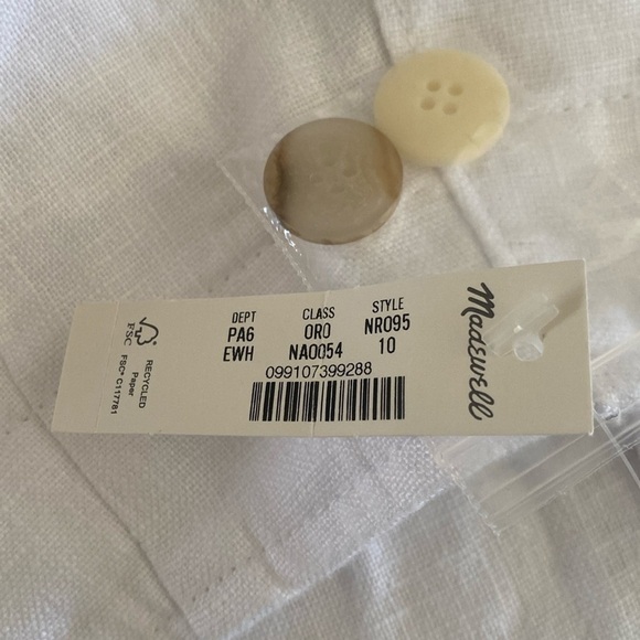 Madewell NWT Clean Button-Tab Shorts in 100% Linen Women’s Size 10 Eyelet White - Picture 6 of 8
